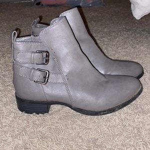 grey booties